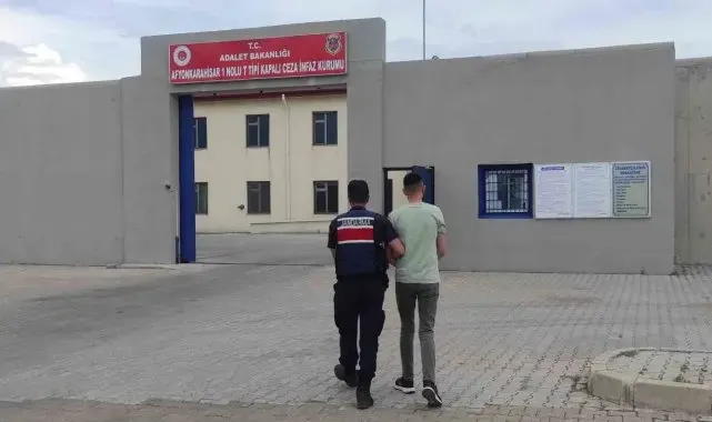Afyonkarahisar'da kaçak şahıs yakalandı