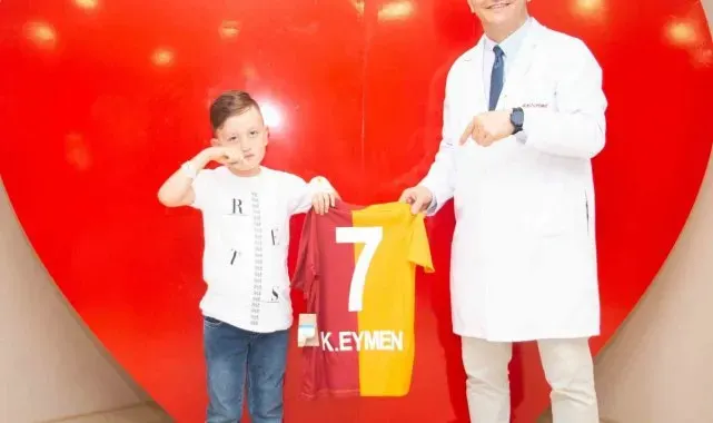 Lenfoma hastası Eymen Çakmak, Galatasaray forması hayaline kavuştu