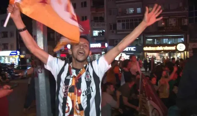 Beşiktaşlı taraftar Galatasaray'ın şampiyonluğunu böyle kutladı