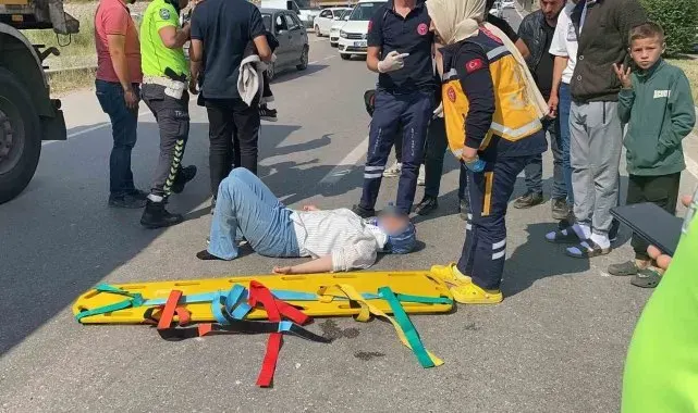 Otomobilin çarptığı genç kız yaralandı