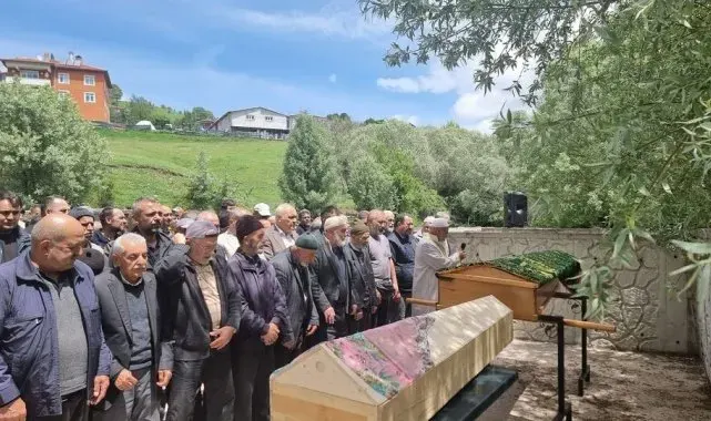 Zehirlenen yaşlı çift Kızılcahamam'da toprağa verildi
