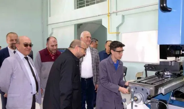 Kütahya OSB yönetimi mesleki eğitimin kalitesini yerinde inceledi