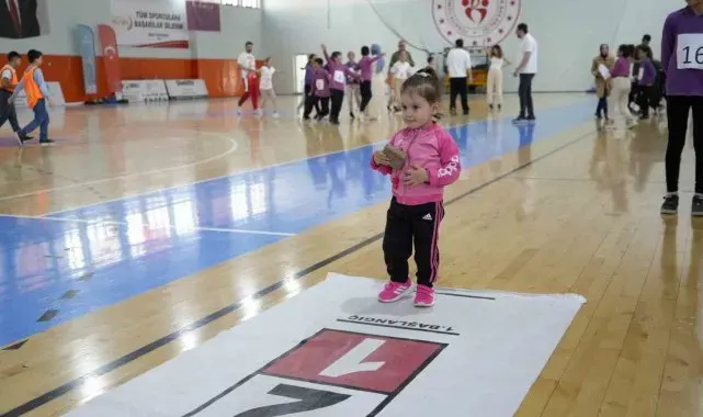 Gümüşhane'de sokak oyunları salonlara taşındı