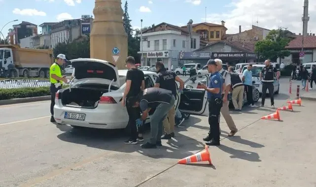 Çorum polisinin şok uygulamaları sürüyor