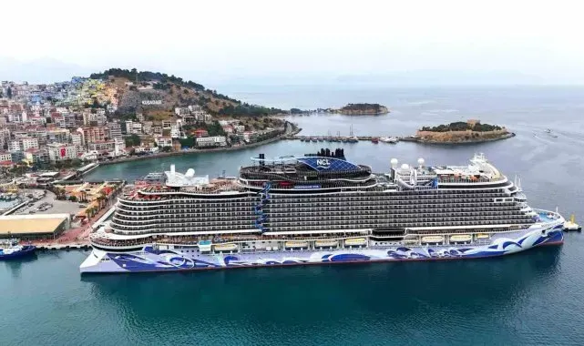 Kuşadası'na ilk seferini düzenledi, 3 bin 257 turist getirdi
