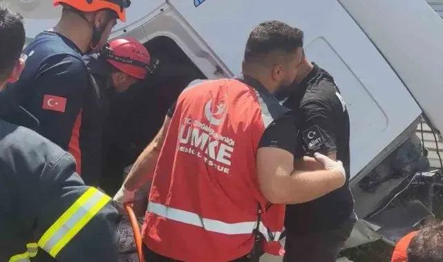 Siirt'te tır şarampole yuvarlandı: 1 ölü, 1 yaralı