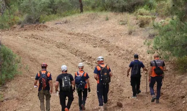 Fethiye'de kayıp kişiyi arama çalışması sürüyor
