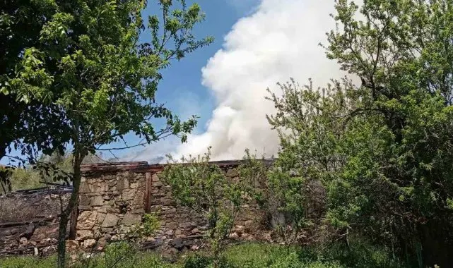 Sinop'ta ev yangını: 2 yaralı