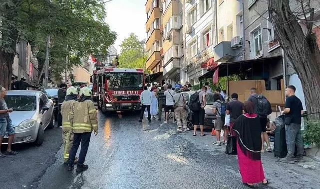 Beyoğlu'nda otel yangını: 17 kişi tahliye edildi
