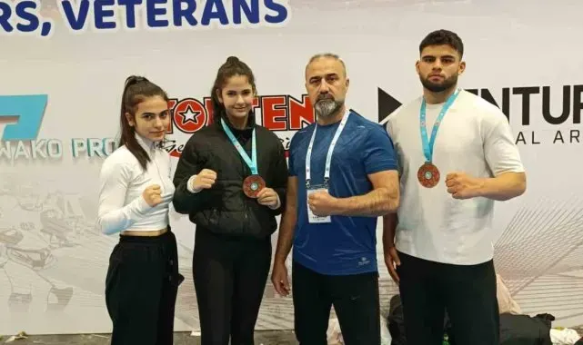 Uçar ve Önürme, dünya üçüncüsü