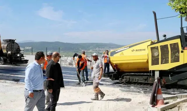 Kütahya OSB'de yol yenileme çalışmaları