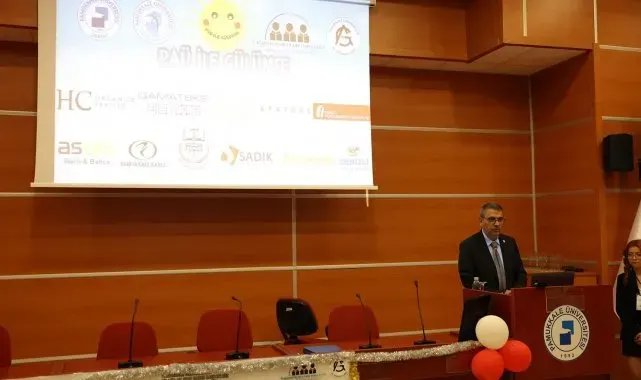Rektör Kutluhan 'PAÜ ile Gülümse' tanıtım etkinliğine katıldı