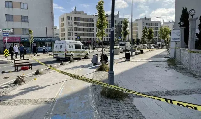 Başakşehir'de silahlı saldırı: 1'i ağır 2 yaralı