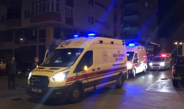 Tekirdağ'da iki otomobil çarpıştı: 3 yaralı