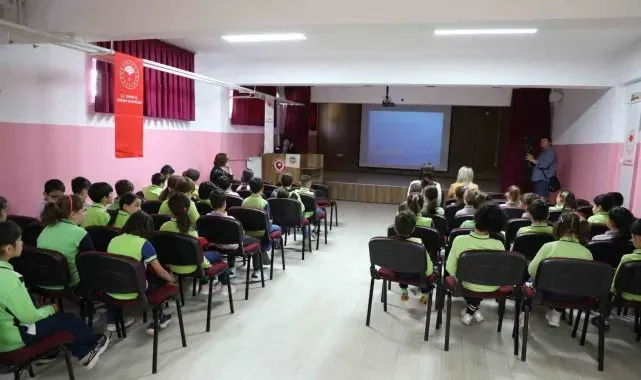 Eskişehir İl Tarım ve Orman Müdürlüğü'nden öğrencilere organik tarım eğitimi