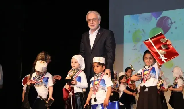Ahmet Yesevi Kur'an kursunda kapanış programı düzenlendi