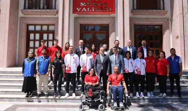 Milli sporculardan Vali Akbıyık'a ziyaret