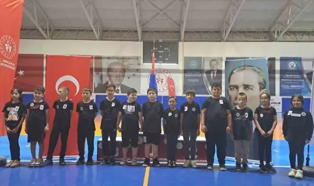 Satranç turnuvasında eğitimde şiddete dikkat çektiler
