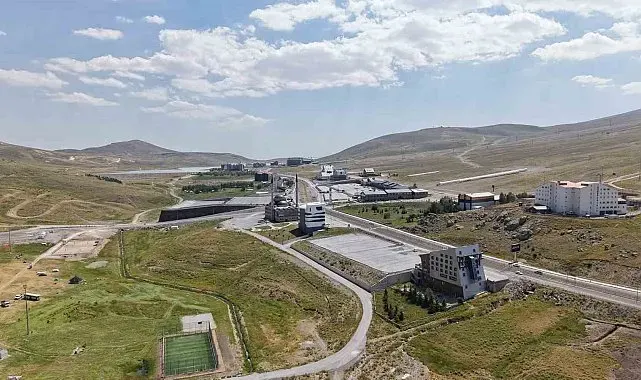 Büyükşehir'den Erciyes'te dört mevsim turizm hamlesi