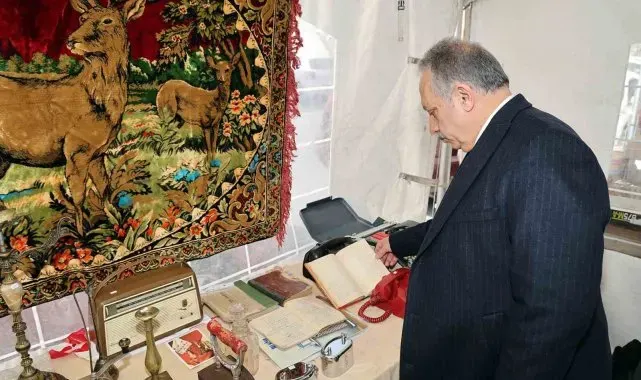 Kendi gününde kendi yerinde: Antika Pazarı