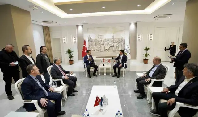 İBB Başkanı İmamoğlu'ndan Esenyurt Belediye Başkanı Özer'e tebrik ziyareti