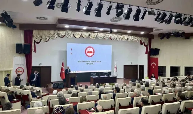 Rektör Çomaklı, ÜAK toplantısına katıldı