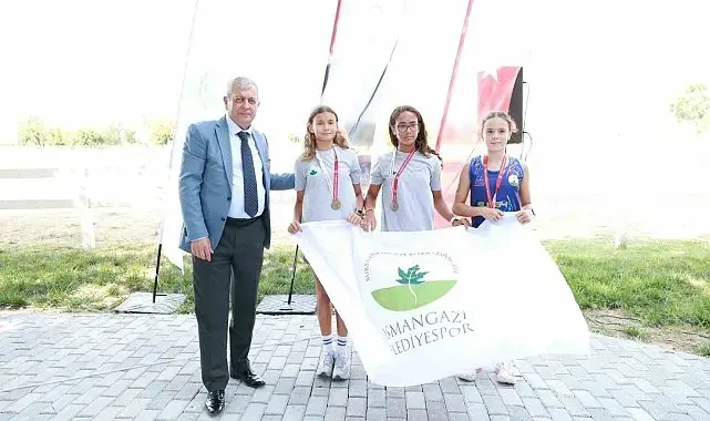 Osmangazi Belediyesi gençleri spor yapmaya teşvik ediyor