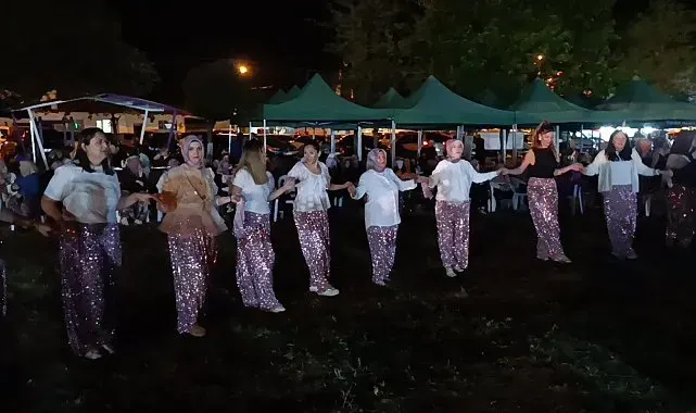 Köylü kadınlardan unutulmaz şalvar gecesi