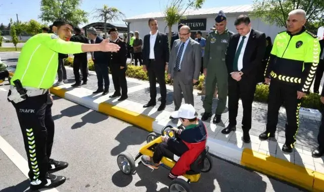 Balıkesir'de Karayolu Trafik Haftası Kutlandı