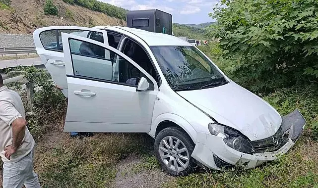 Kavak'ta araçlar çarpıştı: 5 yaralı