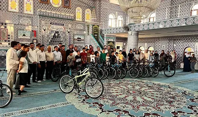 Dicle Kaymakamı Atış'tan Kur'an kurslarındaki bilgi yarışması ve futbol turnuvasında dereceye girenlere ödül
