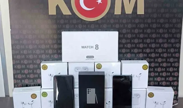 Aydın'da 200 bin TL değerinde kaçak telefon ele geçirildi