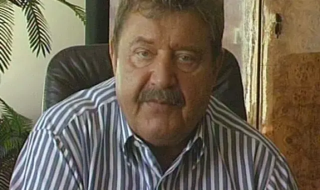 Eski Spordan Sorumlu Devlet Bakanı Mehmet Ali Yılmaz, İstanbul Beşiktaş'taki evinde ölü bulundu.
