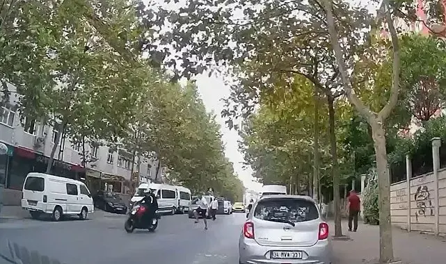 Esenyurt'ta genç kızın telefonu böyle çalıp kaçtılar
