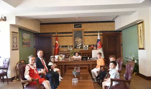 Sındırgı'da 23 Nisan coşku ile kutlandı