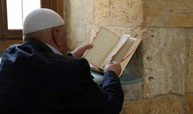 Tarihi medrese, hem ibadet hem de tefekkür alanı oldu