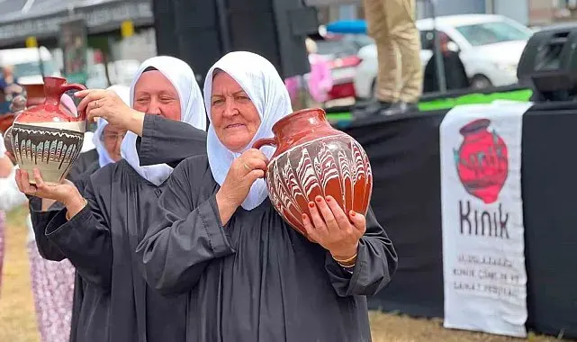 Kınık'ta çömlek sanatının kalbi attı
