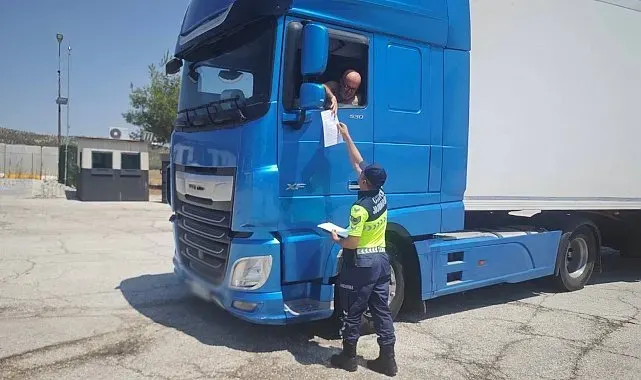 Otoyol jandarmasından bilgilendirme faaliyeti