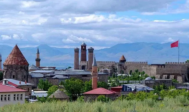 Osmanlı'nın Erzurum'a verdiği değer bu belgede saklıydı