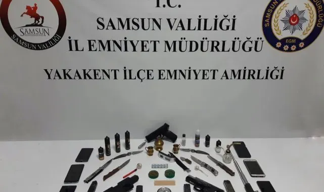 Şüpheli araçta çok sayıda suç aleti ele geçirildi: 2 gözaltı