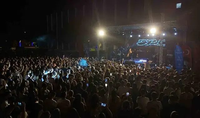 Aydın'da yaz akşamı Eypio konseriyle renklendi