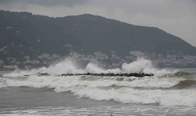 Karadeniz hırçınlaştı