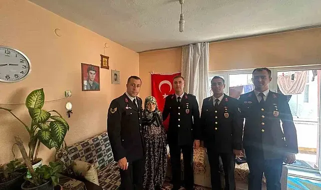 Şehit ailesine vefa ziyareti