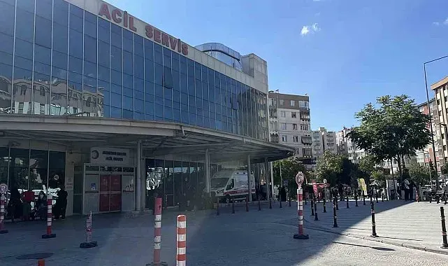 Tartıştığı kişiler tarafından bıçaklanan 18 yaşındaki genç hayatını kaybetti