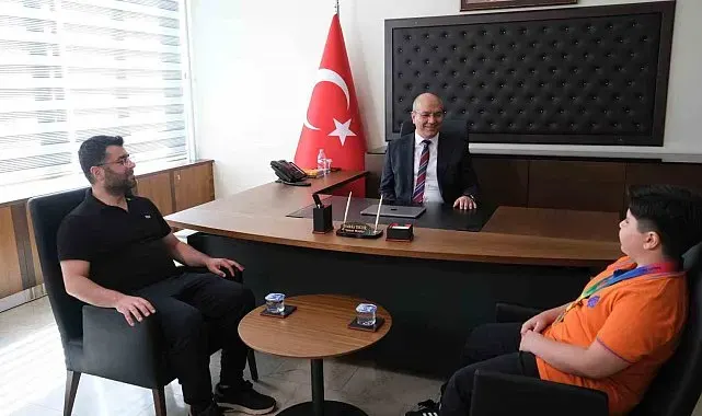 Singapur'daki matematik olimpiyatlarında dünya birincisi İstanbul'dan çıktı