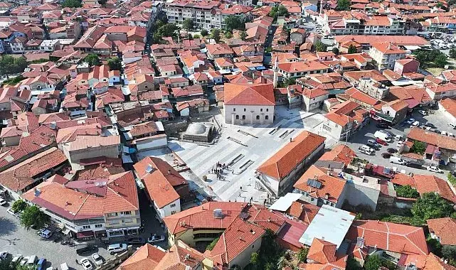 Kula'nın tarihi merkezine yeni meydan