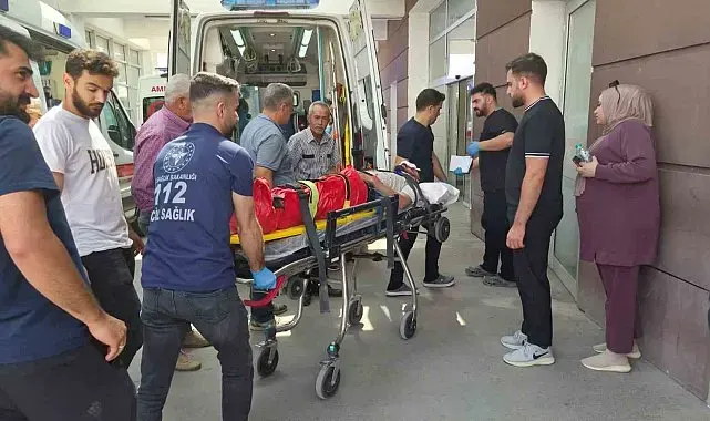Motosiklet ile otomobil çarpıştı: 1 ağır yaralı