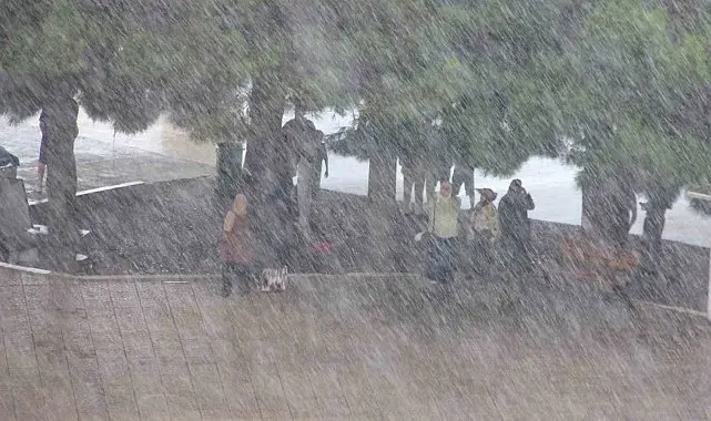 Yağışın kalbi Samsun'da attı