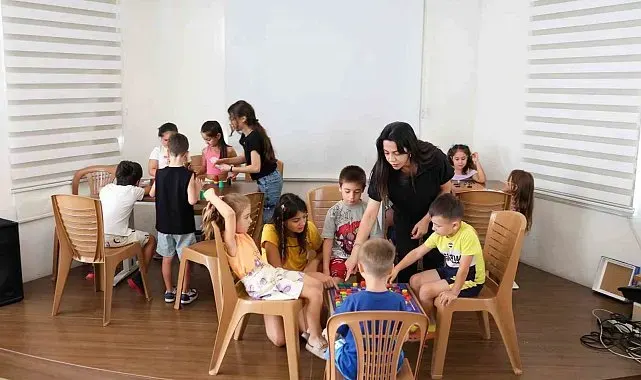 Efeler'in çocukları akıl oyunlarıyla geleceğe hazırlanıyor