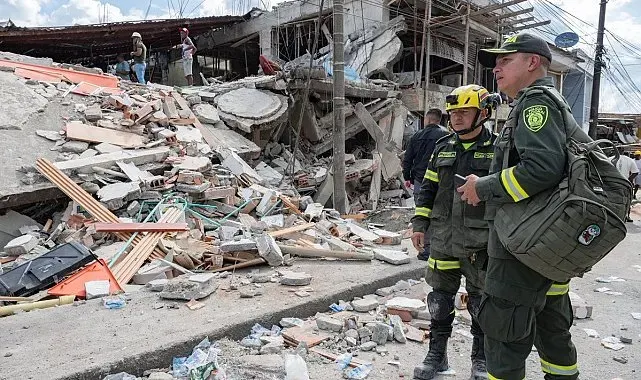 Kolombiya'yı vuran 7.4'lük depremde ölü sayısı 132'ye yükseldi